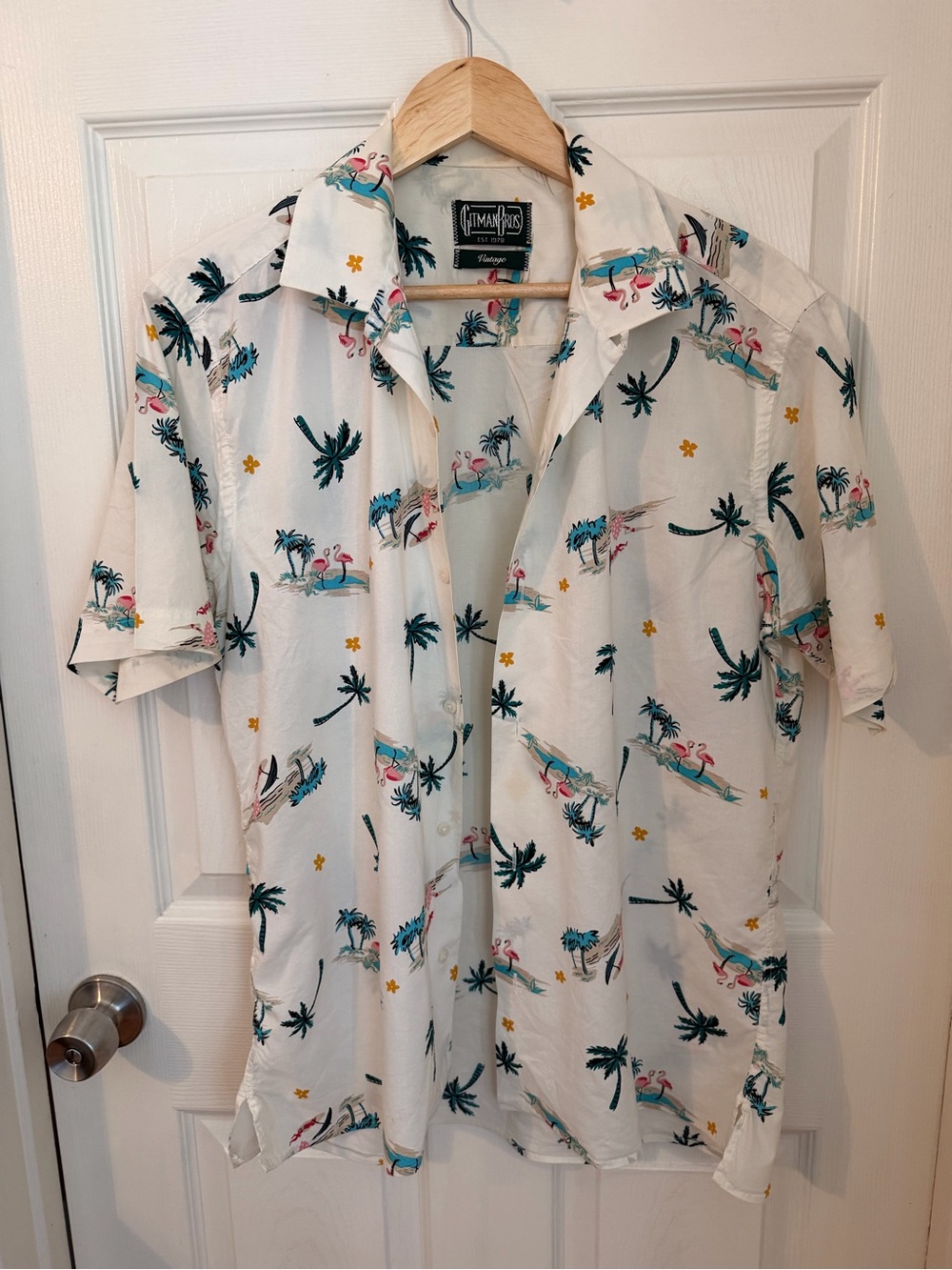 Gitman Bros Vintage
Hawaiian Flamingo Camp Collar Button
Up Shirt Small - Picture 4 of 12